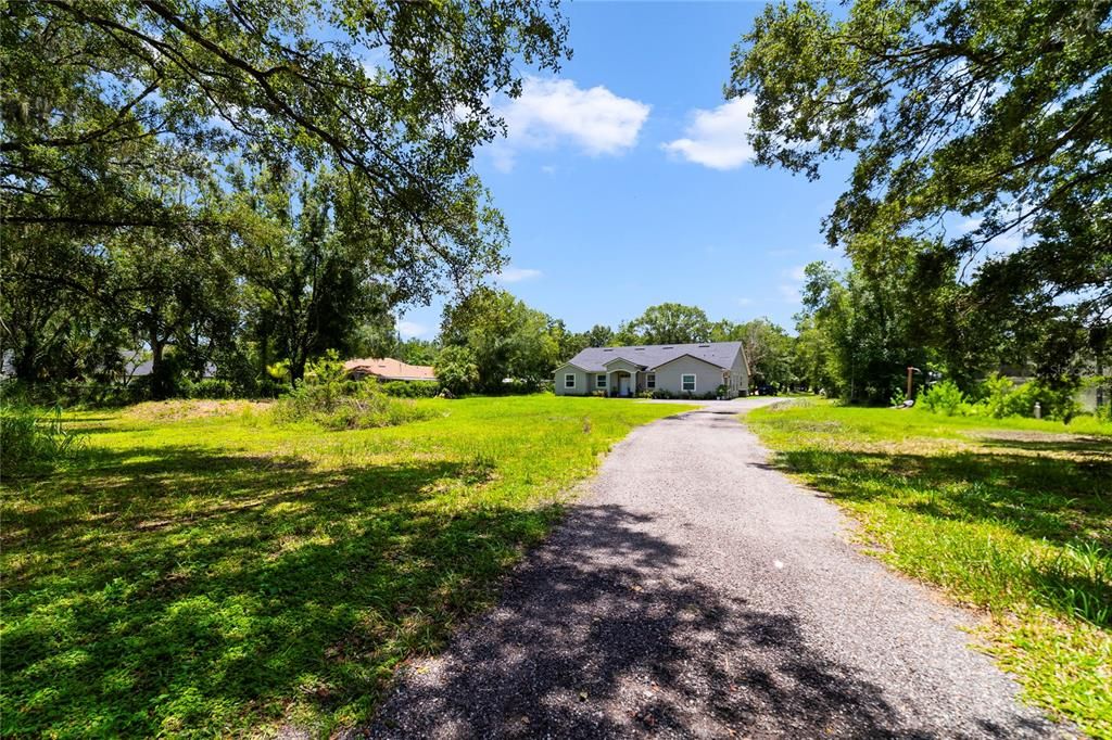 For Sale: $799,000 (5 beds, 3 baths, 3000 Square Feet)