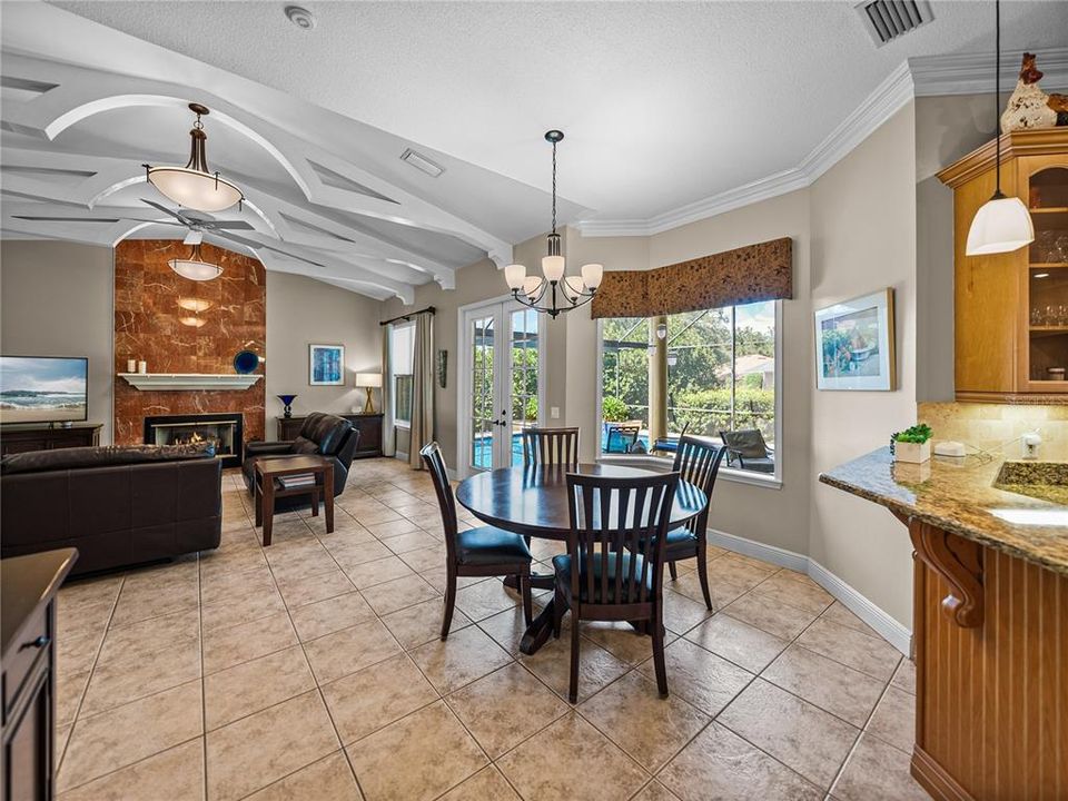 待售: $835,000 (4 贝兹, 3 浴室, 3640 平方英尺)