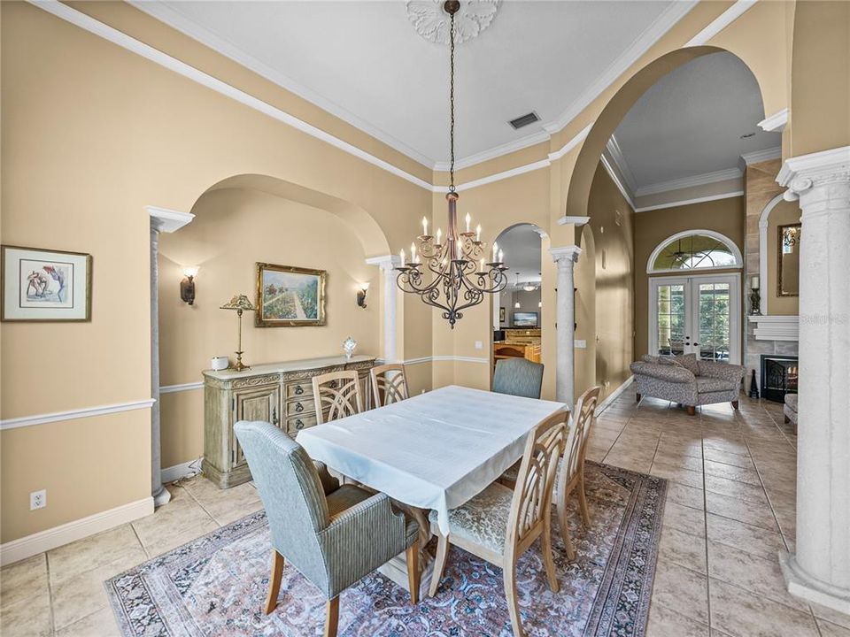 待售: $835,000 (4 贝兹, 3 浴室, 3640 平方英尺)