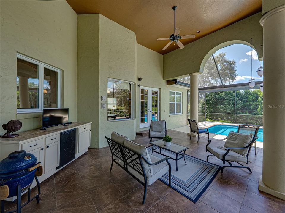 待售: $835,000 (4 贝兹, 3 浴室, 3640 平方英尺)