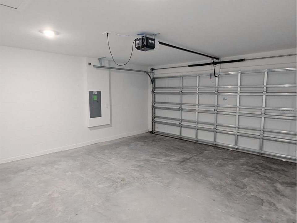 For Rent: $1,699 (3 beds, 2 baths, 1429 Square Feet)