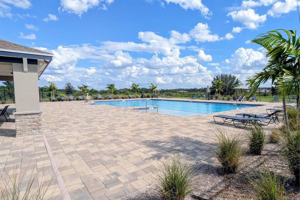 For Rent: $1,699 (3 beds, 2 baths, 1429 Square Feet)