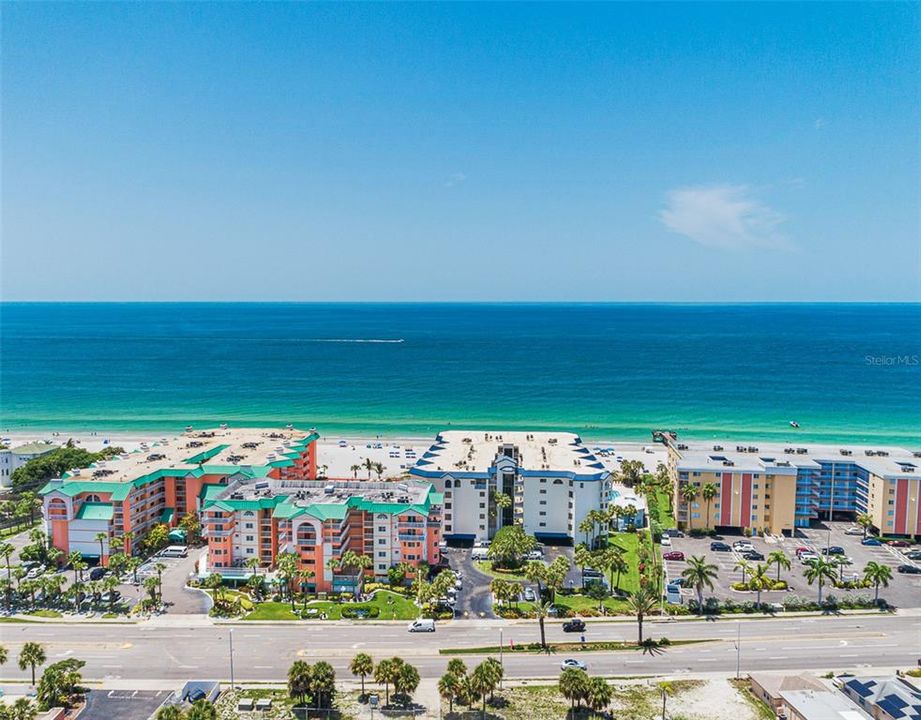 En Renta: $4,550 (4 camas, 2 baños, 2268 Pies cuadrados)