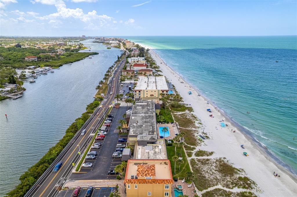 En Renta: $4,550 (4 camas, 2 baños, 2268 Pies cuadrados)