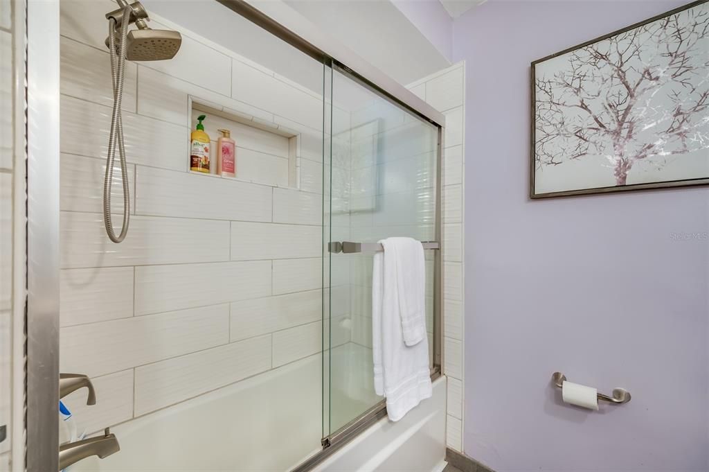 En Renta: $4,550 (4 camas, 2 baños, 2268 Pies cuadrados)