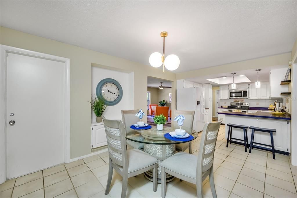 En Renta: $4,550 (4 camas, 2 baños, 2268 Pies cuadrados)