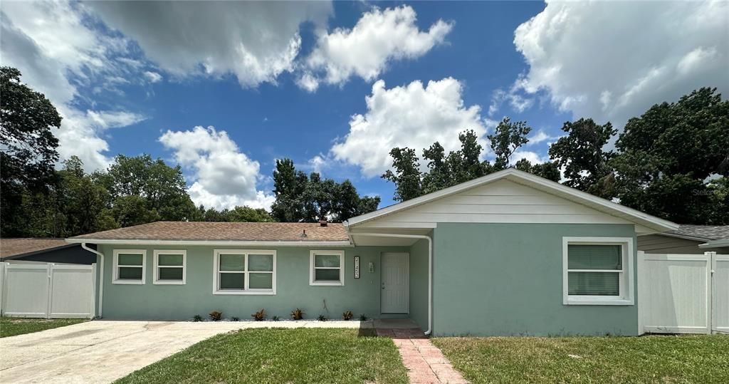 Recently Rented: $2,150 (3 beds, 1 baths, 1500 Square Feet)