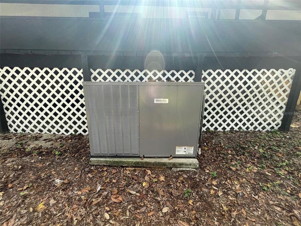 For Sale: $169,000 (3 beds, 1 baths, 1288 Square Feet)