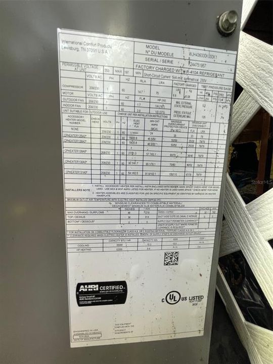 For Sale: $169,000 (3 beds, 1 baths, 1288 Square Feet)