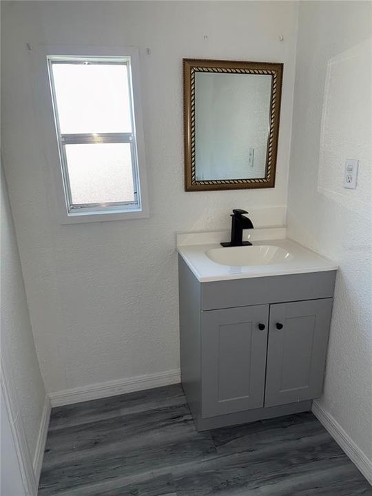 For Sale: $169,000 (3 beds, 1 baths, 1288 Square Feet)