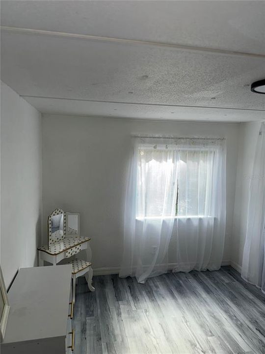 For Sale: $169,000 (3 beds, 1 baths, 1288 Square Feet)