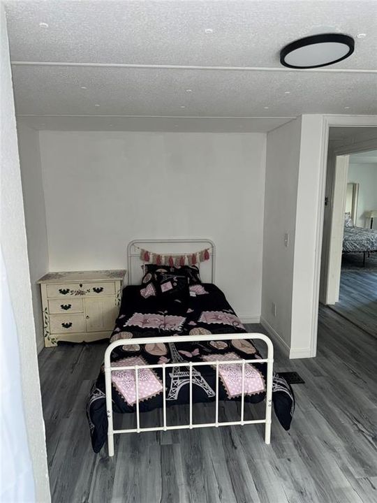 For Sale: $169,000 (3 beds, 1 baths, 1288 Square Feet)