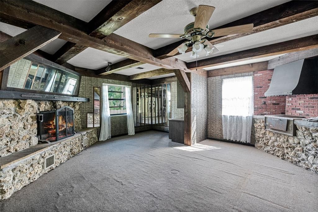 En Venta: $3,495,000 (36.32 acres)