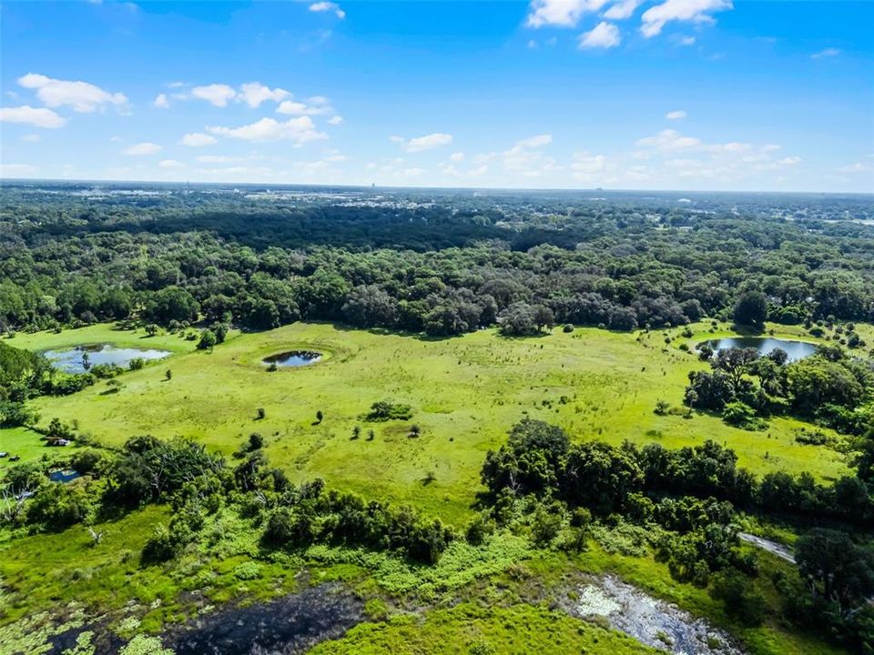 На продажу: $1,495,000 (18.35 acres)