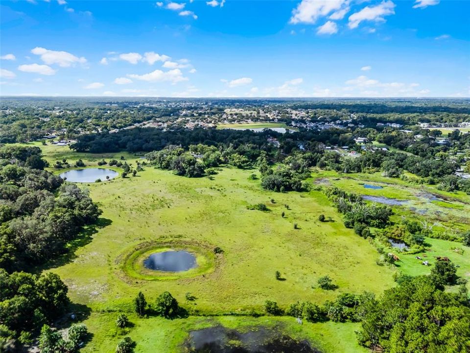 На продажу: $1,495,000 (18.35 acres)