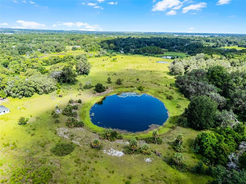 На продажу: $1,495,000 (18.35 acres)
