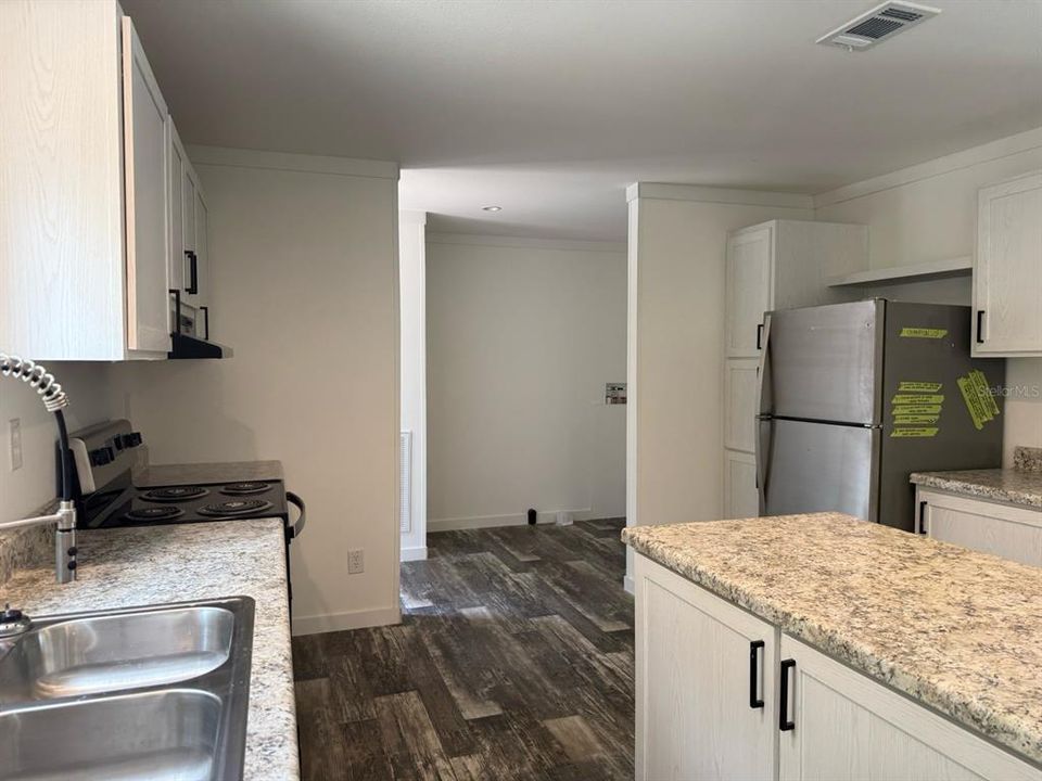 For Sale: $249,900 (4 beds, 2 baths, 1813 Square Feet)