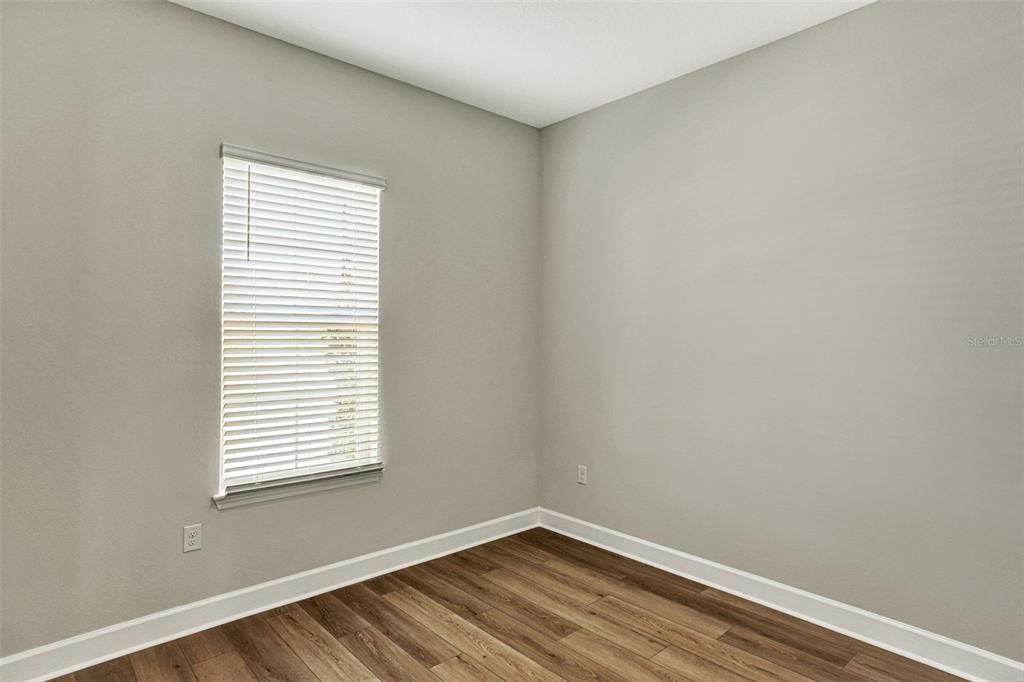 Active With Contract: $443,573 (3 beds, 2 baths, 1836 Square Feet)