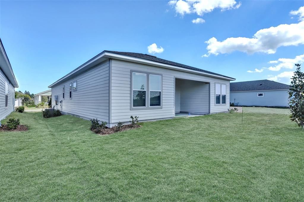 Active With Contract: $443,573 (3 beds, 2 baths, 1836 Square Feet)