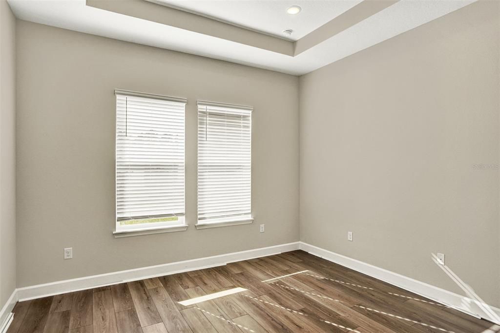 Active With Contract: $443,573 (3 beds, 2 baths, 1836 Square Feet)