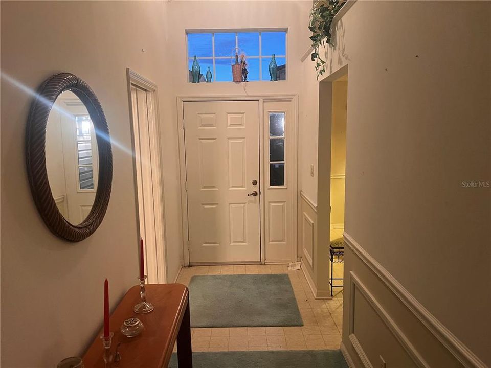 Active With Contract: $179,000 (2 beds, 2 baths, 1348 Square Feet)