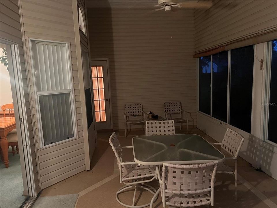 Active With Contract: $179,000 (2 beds, 2 baths, 1348 Square Feet)