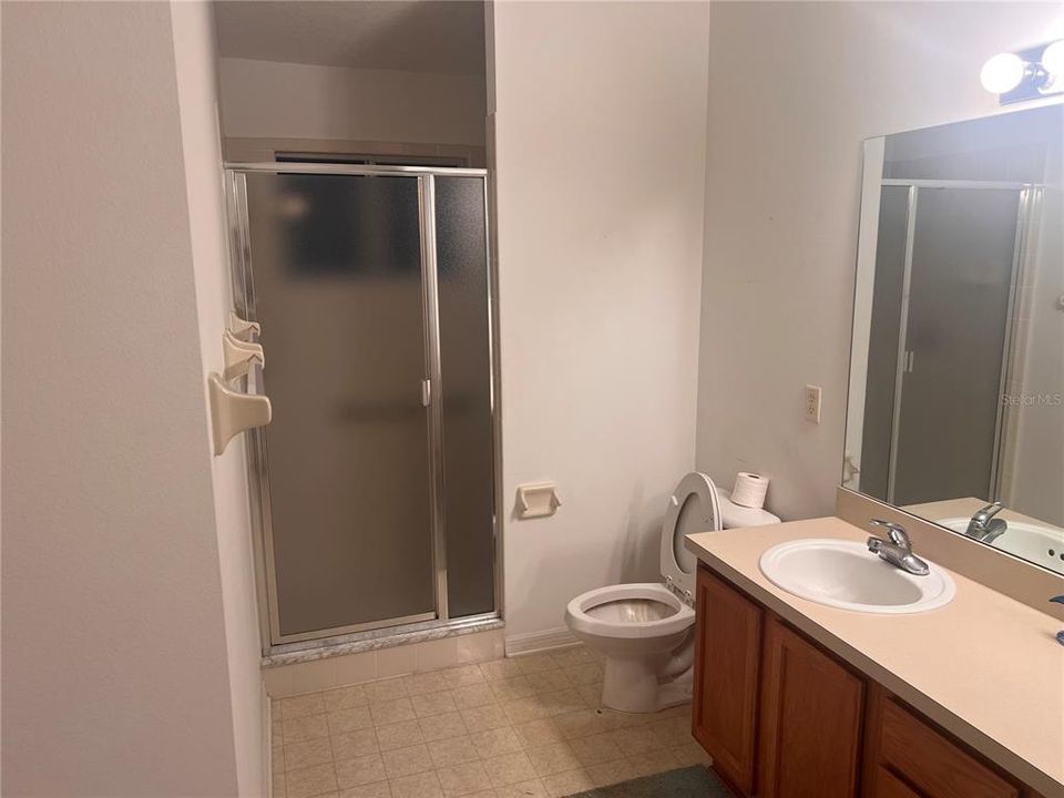 Active With Contract: $179,000 (2 beds, 2 baths, 1348 Square Feet)