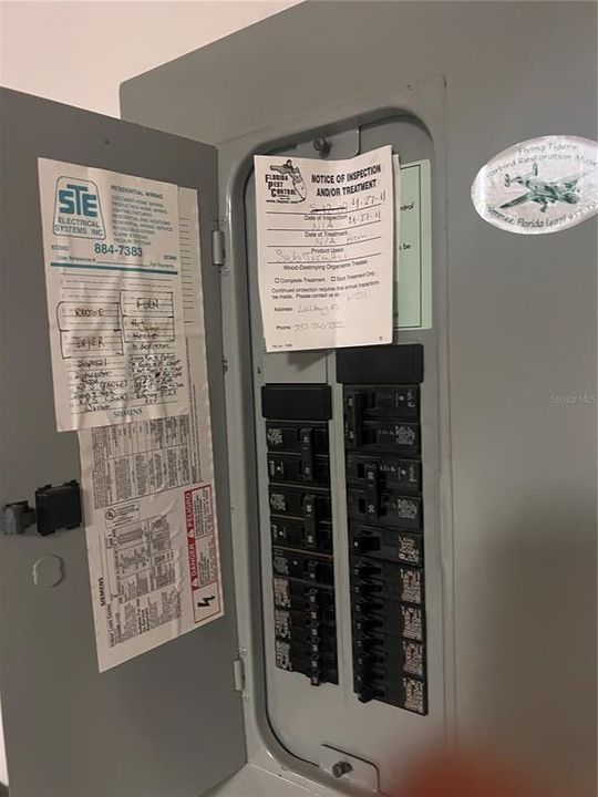 Active With Contract: $179,000 (2 beds, 2 baths, 1348 Square Feet)