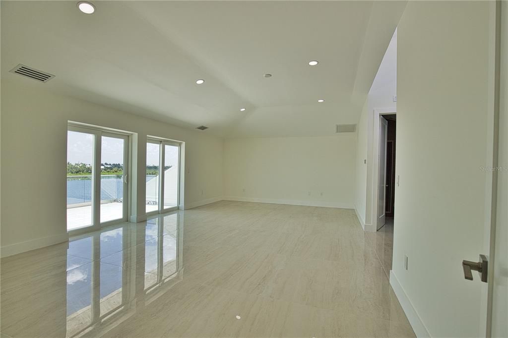 В аренду: $15,000 (4 спален, 4 ванн, 5318 Квадратных фут)