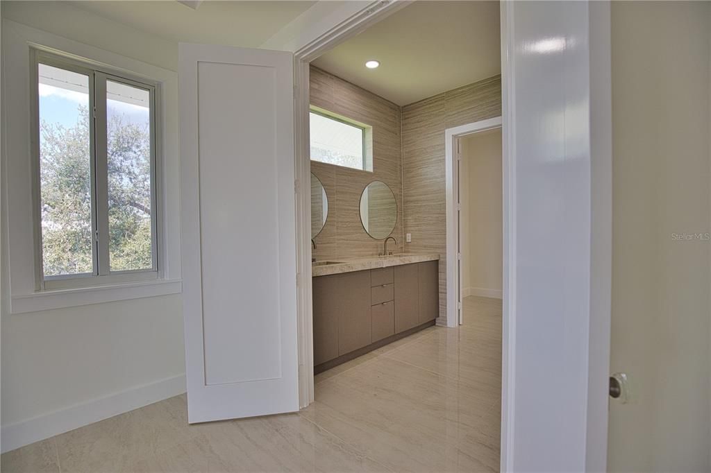 В аренду: $15,000 (4 спален, 4 ванн, 5318 Квадратных фут)