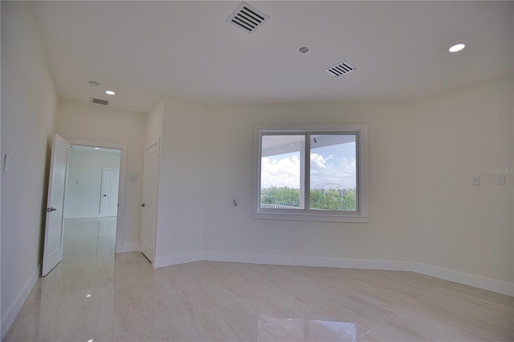 В аренду: $15,000 (4 спален, 4 ванн, 5318 Квадратных фут)