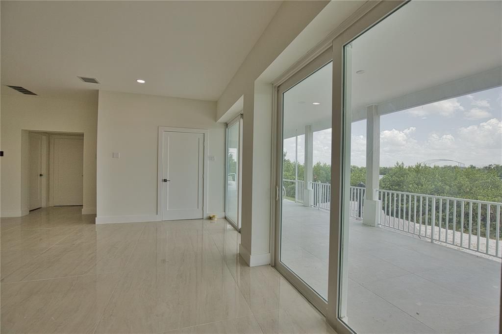 В аренду: $15,000 (4 спален, 4 ванн, 5318 Квадратных фут)