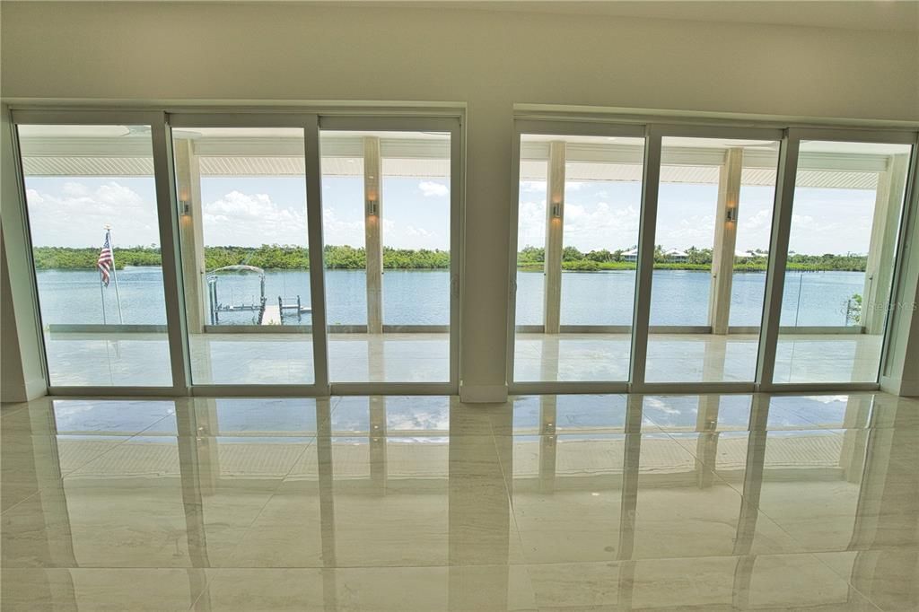 В аренду: $15,000 (4 спален, 4 ванн, 5318 Квадратных фут)