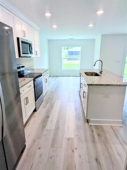 For Sale: $335,000 (3 beds, 2 baths, 1545 Square Feet)