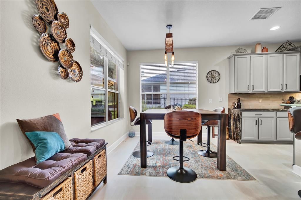 На продажу: $645,000 (5 спален, 3 ванн, 3008 Квадратных фут)