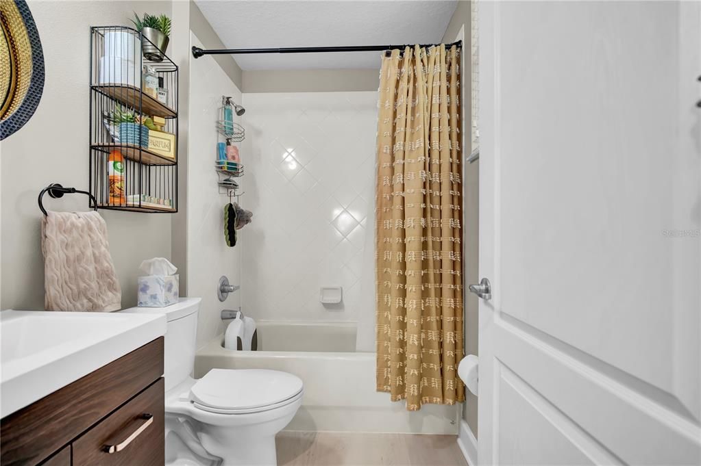 На продажу: $645,000 (5 спален, 3 ванн, 3008 Квадратных фут)