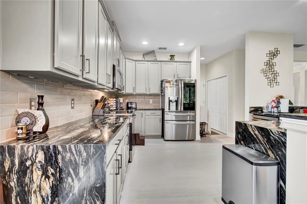 На продажу: $645,000 (5 спален, 3 ванн, 3008 Квадратных фут)