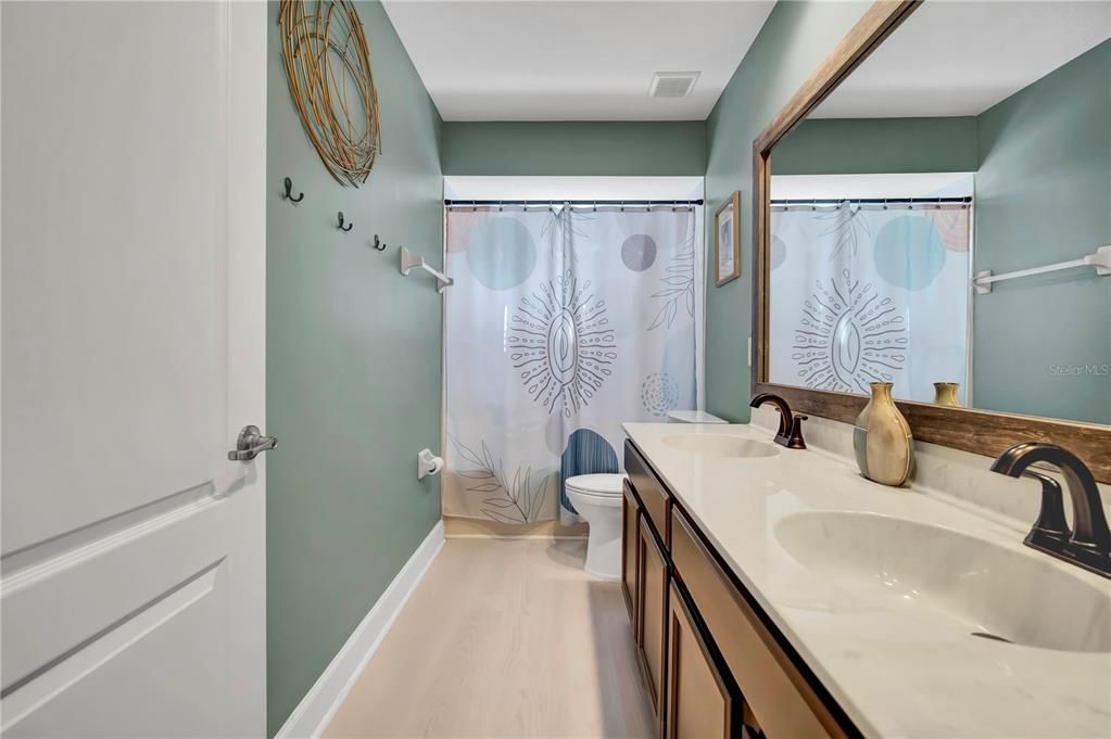 На продажу: $645,000 (5 спален, 3 ванн, 3008 Квадратных фут)