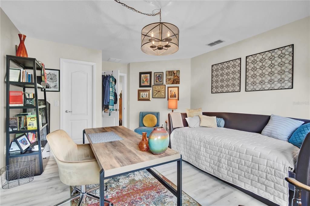 На продажу: $645,000 (5 спален, 3 ванн, 3008 Квадратных фут)