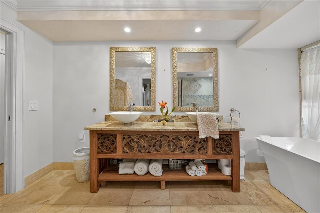 На продажу: $995,000 (3 спален, 2 ванн, 2093 Квадратных фут)