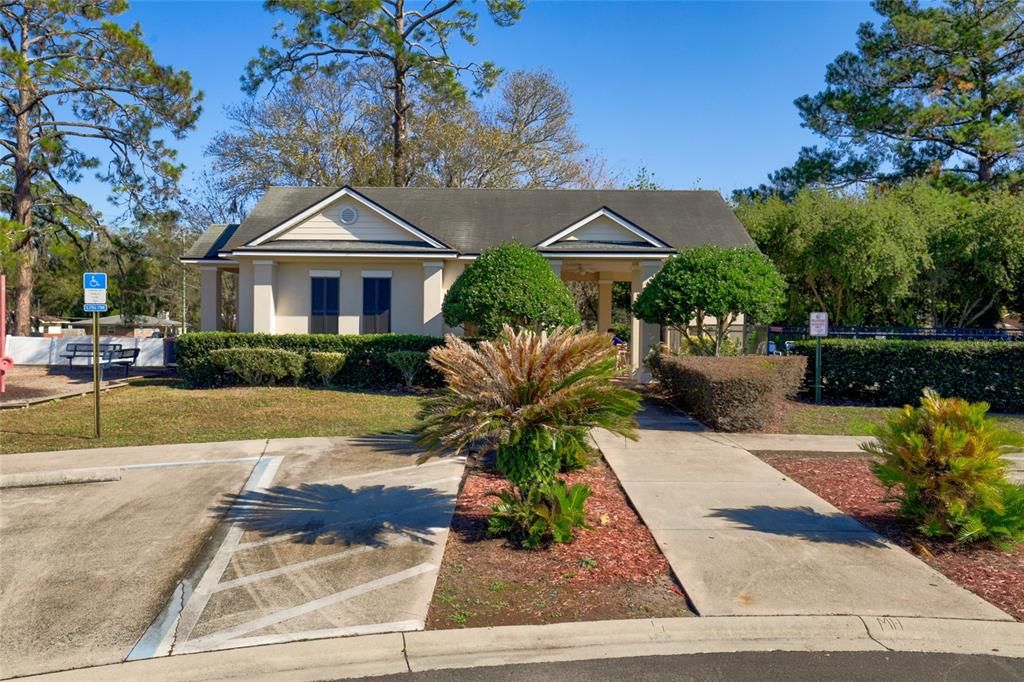 En Venta: $344,800 (5 camas, 3 baños, 2222 Pies cuadrados)