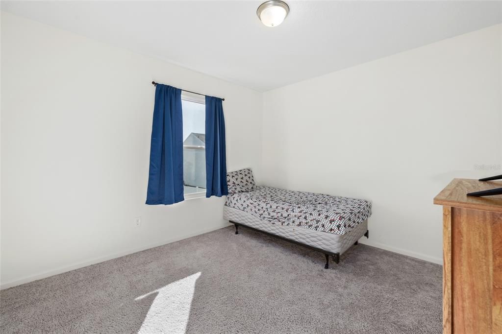 En Venta: $344,800 (5 camas, 3 baños, 2222 Pies cuadrados)