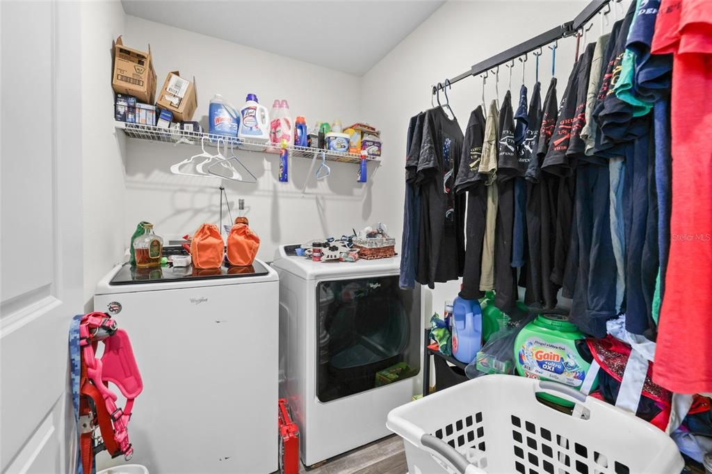 En Venta: $344,800 (5 camas, 3 baños, 2222 Pies cuadrados)