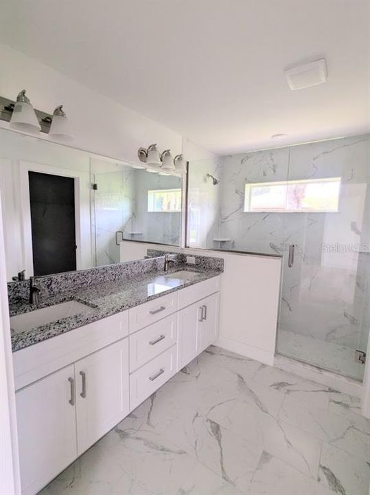 For Sale: $335,000 (3 beds, 2 baths, 1545 Square Feet)