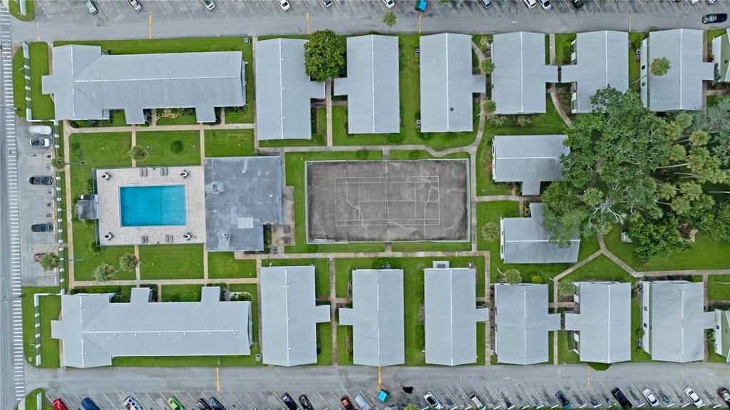 На продажу: $137,500 (2 спален, 2 ванн, 952 Квадратных фут)