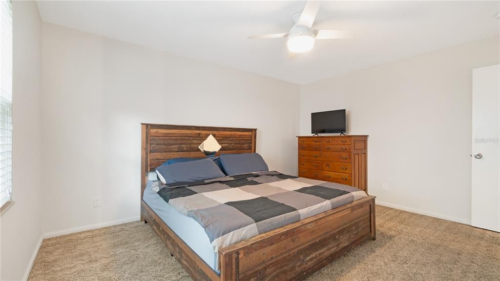 На продажу: $137,500 (2 спален, 2 ванн, 952 Квадратных фут)