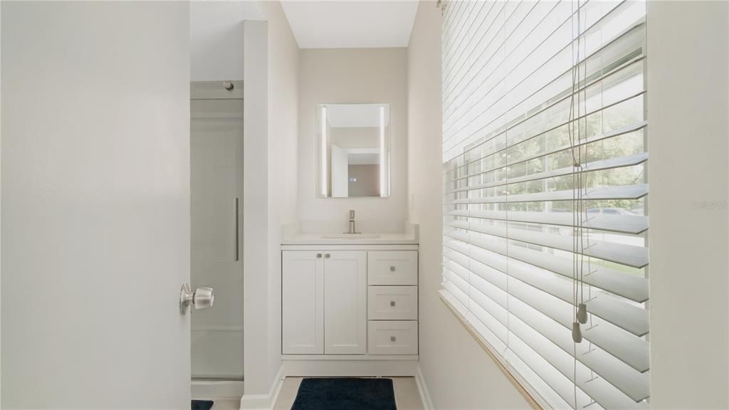 На продажу: $137,500 (2 спален, 2 ванн, 952 Квадратных фут)