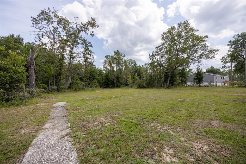 For Sale: $155,000 (2 beds, 2 baths, 840 Square Feet)