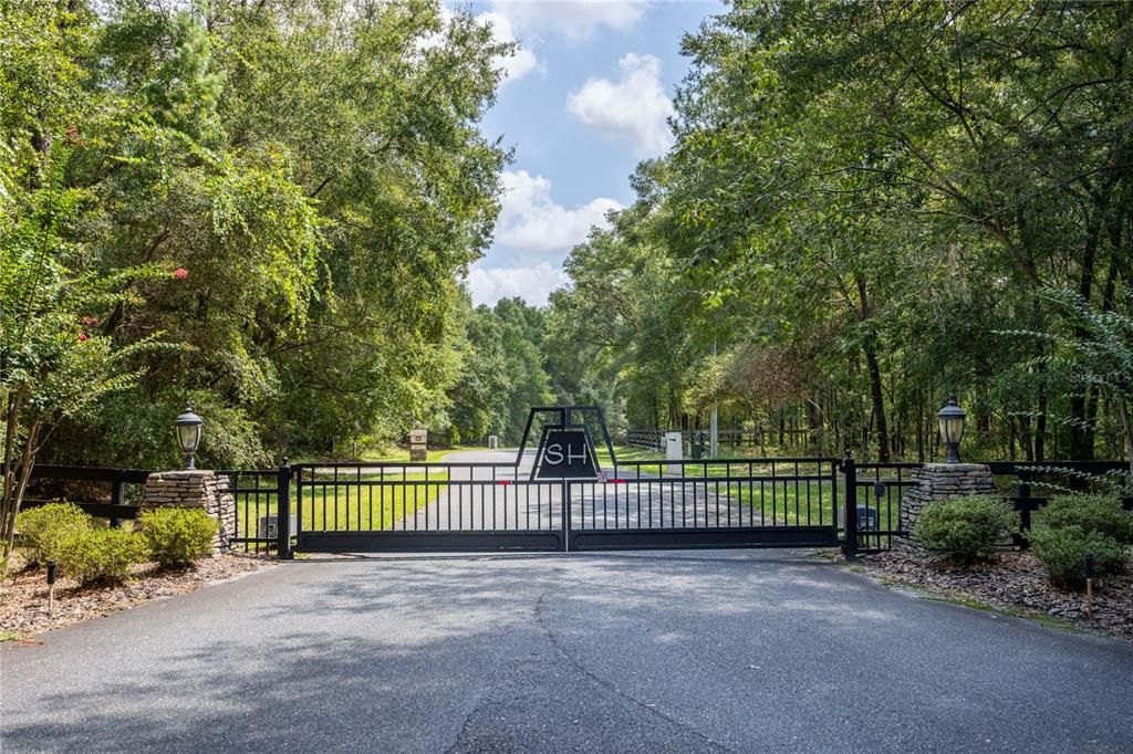 En Venta: $299,000 (4.79 acres)