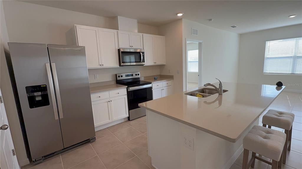 For Rent: $1,850 (3 beds, 2 baths, 1635 Square Feet)